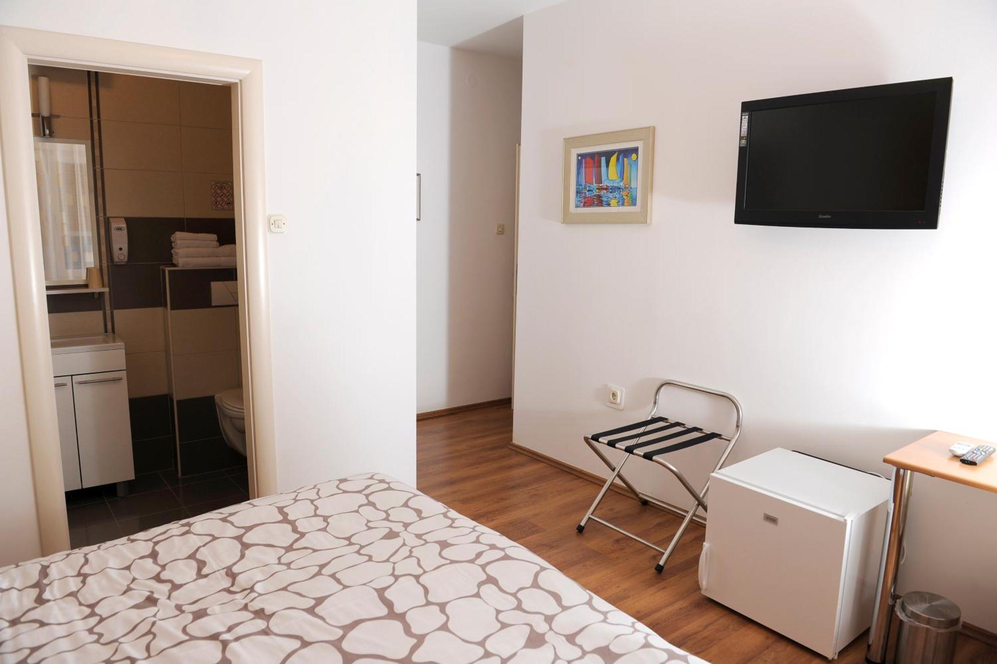 Blue Tree Rooms Split Szoba fotó